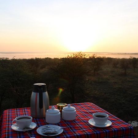 Osero Serengeti Luxury Tented Camp Banagi Eksteriør billede