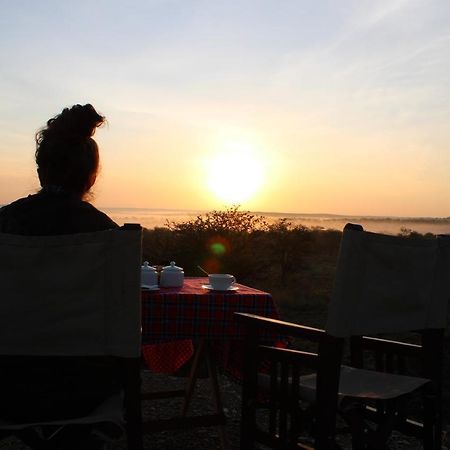 Osero Serengeti Luxury Tented Camp Banagi Eksteriør billede