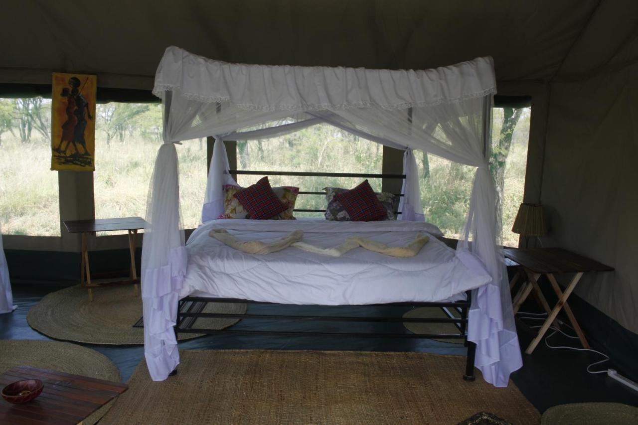 Osero Serengeti Luxury Tented Camp Banagi Eksteriør billede