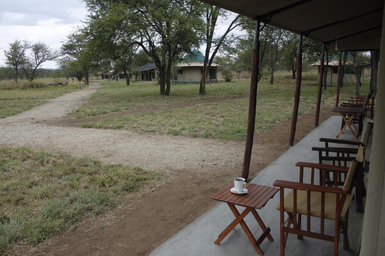 Osero Serengeti Luxury Tented Camp Banagi Eksteriør billede